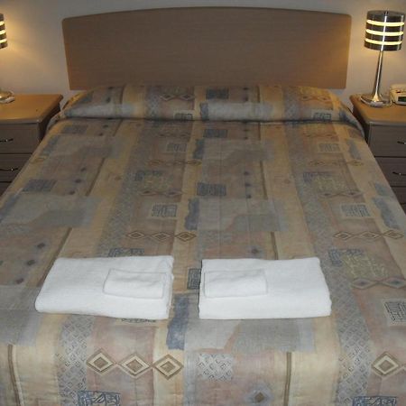 Victoria Hotel Suites 해밀턴 객실 사진